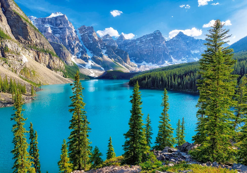 Spring at Moraine Lake, Canada (500 pieces)